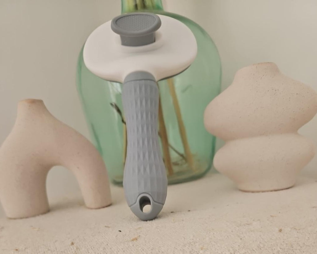 Brosse de Toilettage Malyora