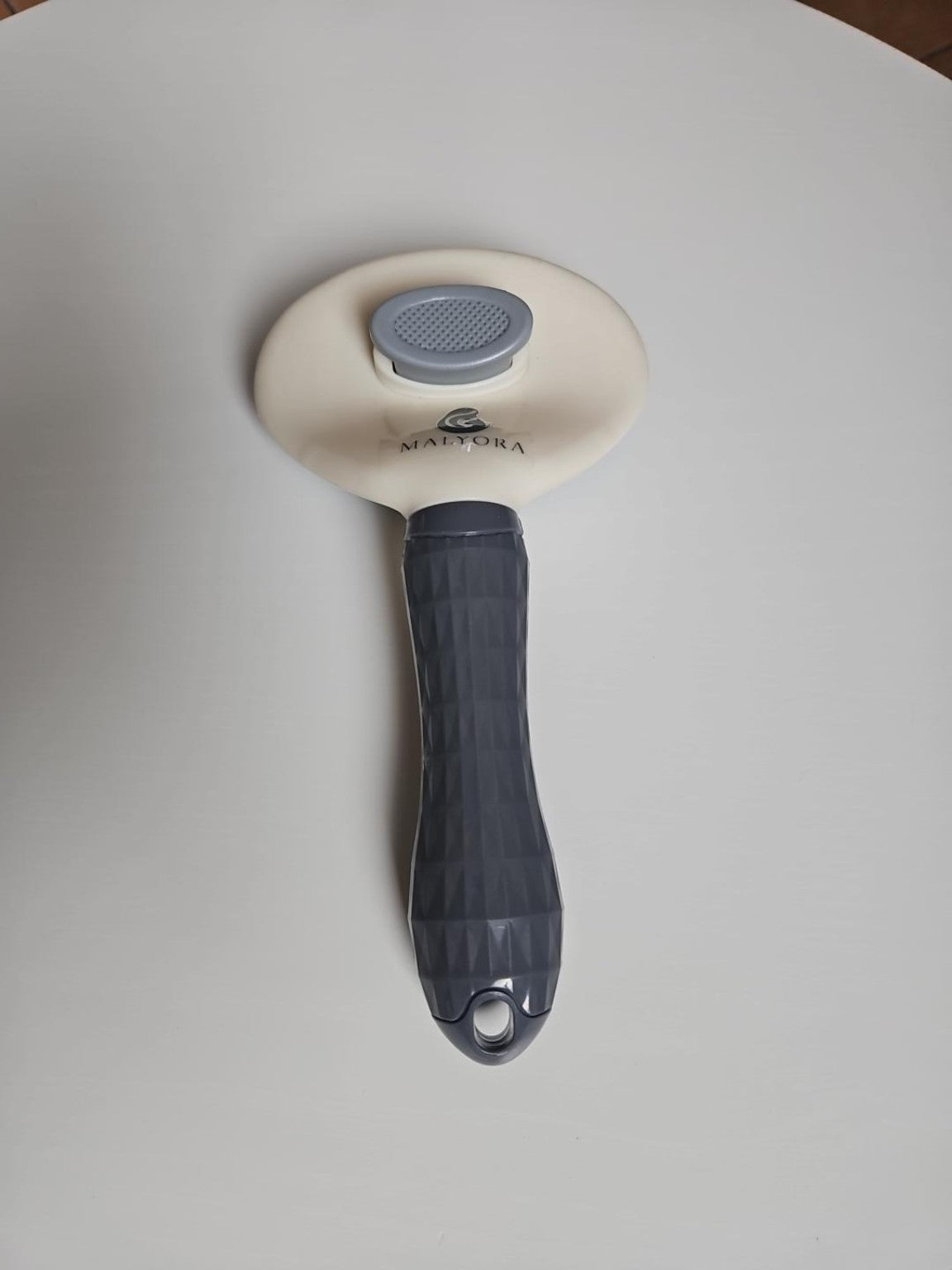Brosse de Toilettage Malyora